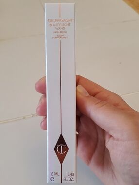 Charlotte Tilbury Glowgasm Beauty Light Wand - High Blush (Pinkgasm)